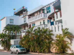 Simply Comfort. Stylish Las Palmas Apartments with Pool
